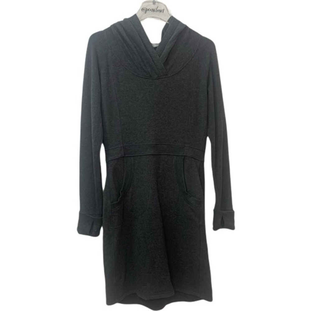 Athleta Cool Down Gray Long Sleeve With Thumbholes Athletic Dress Hooded Pockets